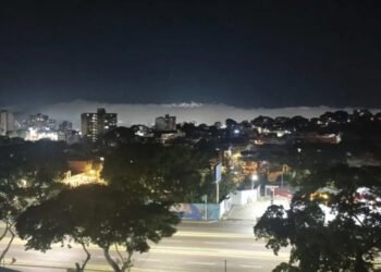EFE: Venezuela está en tranquilidad, dice fuente informada tras tiros cerca de Miraflores