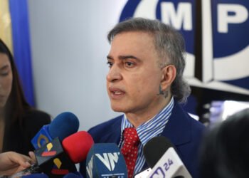 Saab desmiente lentitud en excarcelaciones de presos políticos