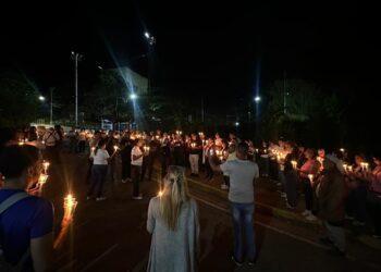 Familiares de presos políticos realizaron vigilia frente a cárceles del país exigiendo “liberación plena” de detenidos