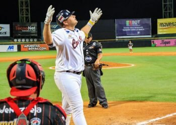 Caribes derrotó a Cardenales y se adueñó del primer lugar de la tabla