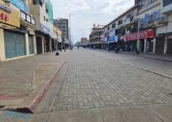 En Barcelona se reanudó la actividad comercial a medias