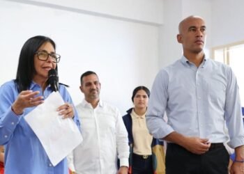 Delcy Rodríguez nombra ministro de Presidencia a edecán de Maduro y designa otro para Ecosocialismo (+Fotos)