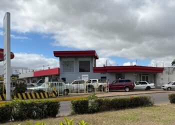 E/S de gasolina en El Tigre se mostraron con pocas colas y otras cerradas (+Fotos)