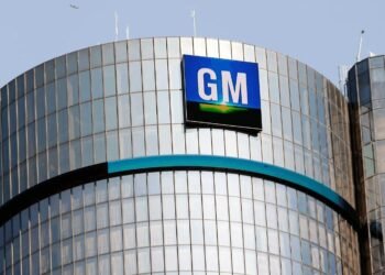 El beneficio neto de General Motors cayó un 55,1 % por la marcha atrás con los eléctricos