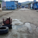 Voz Comunitaria | Vecinos de la calle San Félix de Carúpano piden arreglos de aceras y de tuberías