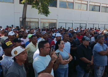 Gremios pesqueros en Sucre piden rectificar política que mantiene paralizada la flota