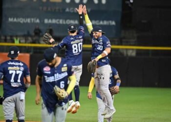 Magallanes apabulló a Anzoátegui y tomó ventaja de 1-0 en la Gran Final