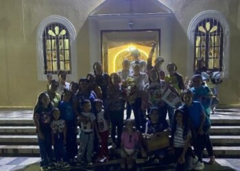 El Niño Jesús salió a visitar los hogares en Santa Rosa (+Fotos)