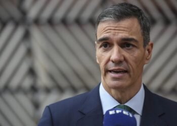 Pedro Sánchez llama a la desescalada en Venezuela y pide respetar el derecho internacional