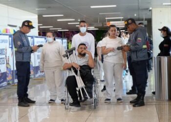 Llegan a Venezuela 183 migrantes en un nuevo vuelo de repatriación proveniente de EE.UU.