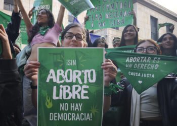 Colombia conmemora cuatro años del aborto legal con reclamos por su implementación plena