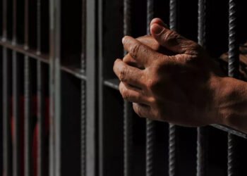 Dieron un año de cárcel para español que insultó y humilló a trabajador venezolano por su origen