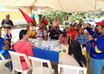 Con recursos de la consulta juvenil dotaron base de misiones en Las Azucenas de Bermúdez