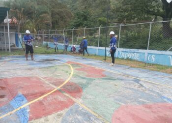 Avanzan labores de rehabilitación en los centros educativos de la población de Macuro en Sucre