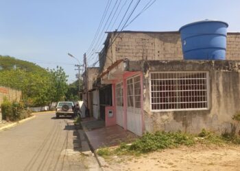 Voz comunitaria | Habitantes de la Urb. Cotoperí de Barcelona solicitan mejores servicios públicos 