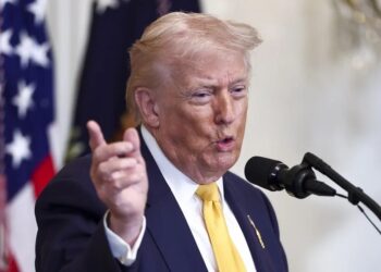 Trump dice que 50 millones de barriles de petróleo venezolano están en camino a Houston (EE.UU.)