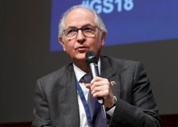 Ledezma rechaza levantar las sanciones a Delcy Rodríguez y ve una "farsa" en la amnistía