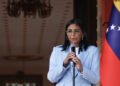 Delcy Rodríguez dice que Machado tendrá que "responder ante Venezuela" si regresa al país