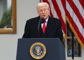 Trump dice que el arresto del expríncipe Andrés es "muy malo" para la familia real