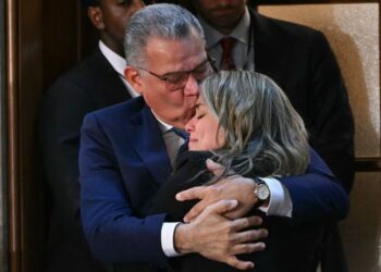 El opositor venezolano Enrique Márquez agradece a Trump la invitación a su discurso anual