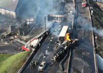 Cuatro fallecidos y varios heridos tras explosión de camión con gas en Chile