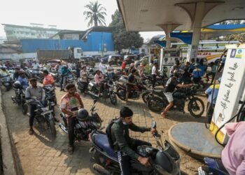 India confirma que está abierta a importar crudo de Venezuela para suplir suministro ruso