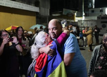 Excarcelaron a unos 12 presos políticos de Zona 7, en Caracas