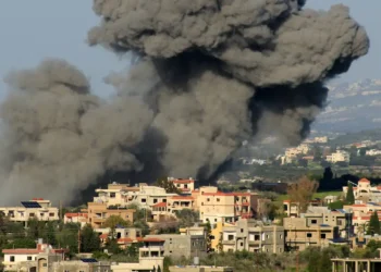 Nueve paramédicos mueren en cinco ataques israelíes en el sur del Líbano, denuncia la OMS