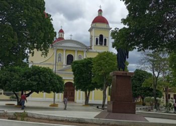 Apagón de 16 horas afectó a vecinos de Aragua de Barcelona