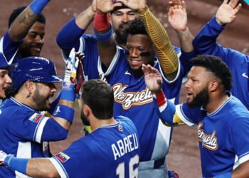 Venezuela hace historia y clasifica a su primera final del Clásico Mundial