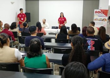 Contraloría Sanitaria de Sucre realizó jornada de registro de establecimientos farmacéuticos de Paria