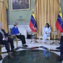 Delcy Rodríguez recibió en Caracas a delegación del Comité de Exteriores del Senado de EEUU