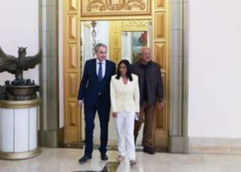 Zapatero defiende la labor de Delcy Rodríguez en la liberación de presos venezolanos