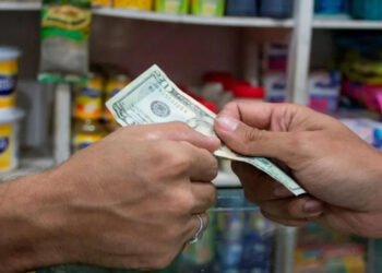 Seis de cada 10 venezolanos espera que la economía mejore de aquí a octubre, según Latam Pulse