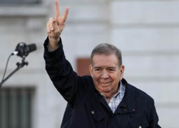 Edmundo González fue operado exitosamente de un hueso roto