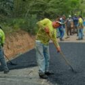 Inician plan de asfaltado en la vía Arismendi-Bermúdez ante proximidad de Semana Santa