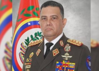 Delcy Rodríguez designa a Gustavo González López como nuevo Ministro de la Defensa
