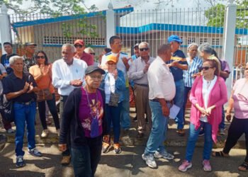 Entre quejas y lamentos trabajadores de El Tigre volvieron a protestar por salarios dignos