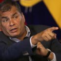 Correa afirma que Noboa busca imitar a Trump en Ecuador: "Se cree intocable y machito"
