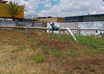 Habitantes de calle 17 Sur en El Tigre tienen ocho años padeciendo por agua