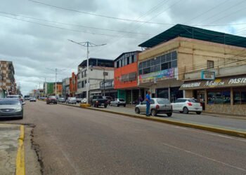 Servicio eléctrico falló en varias comunidades de El Tigre este jueves