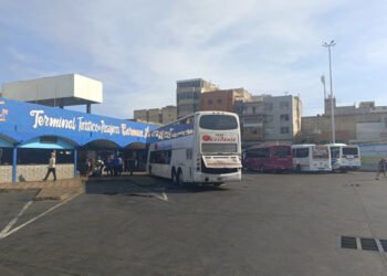 Vendedores de boletos reportan baja afluencia en terminal porteño