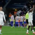 Vinícius y Valverde culminan la remontada del Real Madrid en el derbi con el Atlético