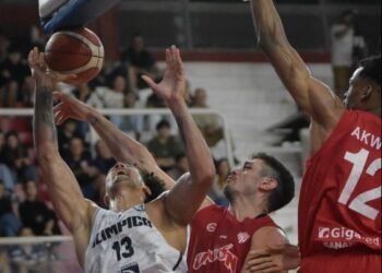 Ascanio y Mijares le ganaron el reto a Guerra en la liga de Argentina