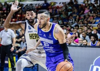 Marinos salió airoso en una dura batalla contra Héroes en "La Caldera"