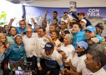 María Corina Machado regresará a Venezuela "en el corto plazo", reitera su partido