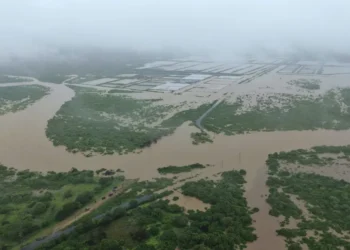 Ecuador declara la emergencia nacional por las lluvias, que dejan 11 fallecidos