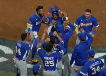 Clásico Mundial de Beisbol: Venezuela venció 8-5 al campeón vigente Japón y avanzó a semifinales