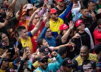 El chavismo marcha para exigir la liberación de Maduro tras dos meses de su captura