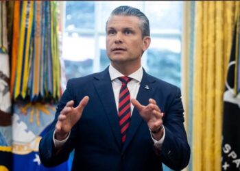 EEUU hundió barco iraní con el primer ataque con torpedo con un submarino desde la II Guerra Mundial